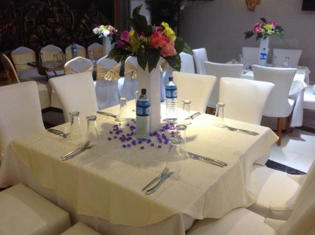 Sun Beach Hotel Cotonou Eksteriør billede