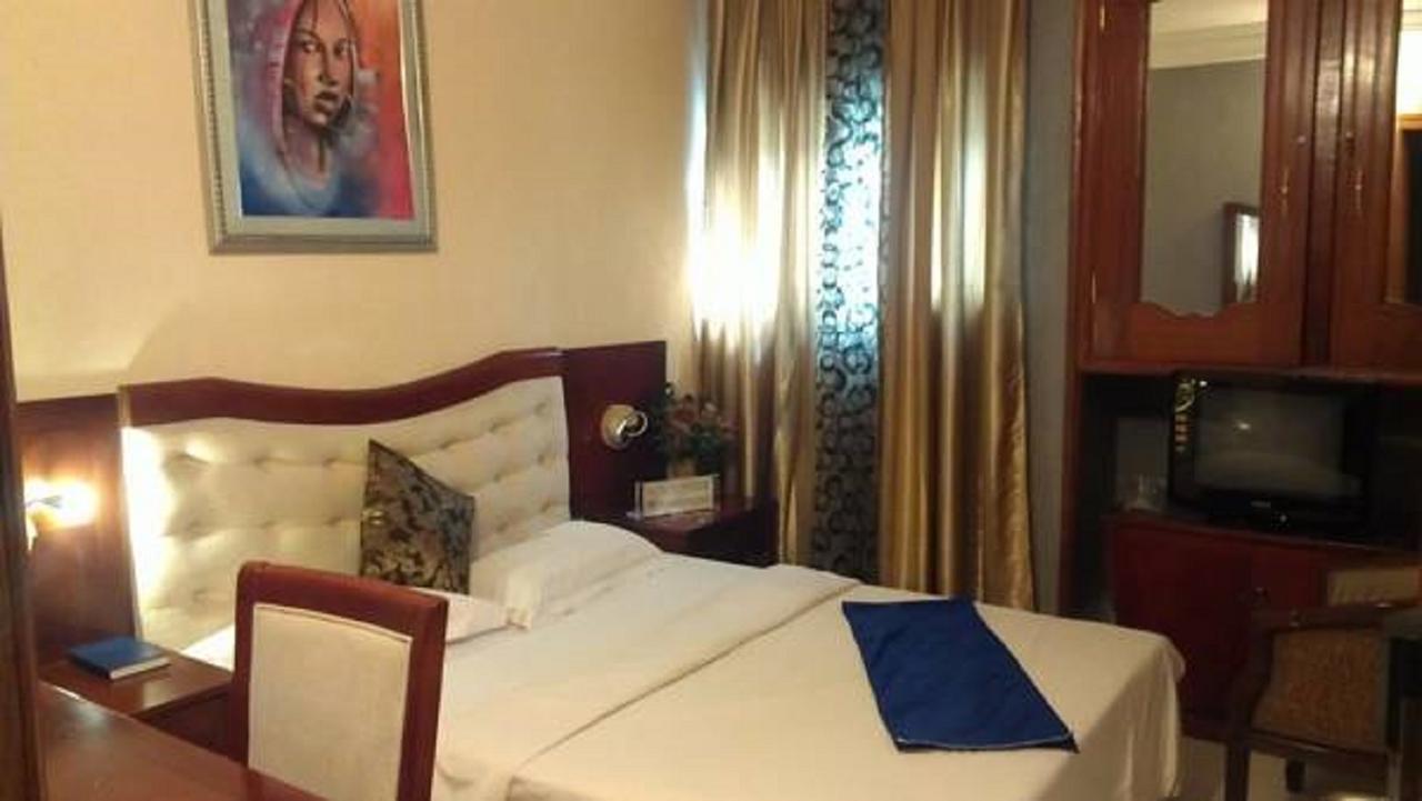 Sun Beach Hotel Cotonou Eksteriør billede