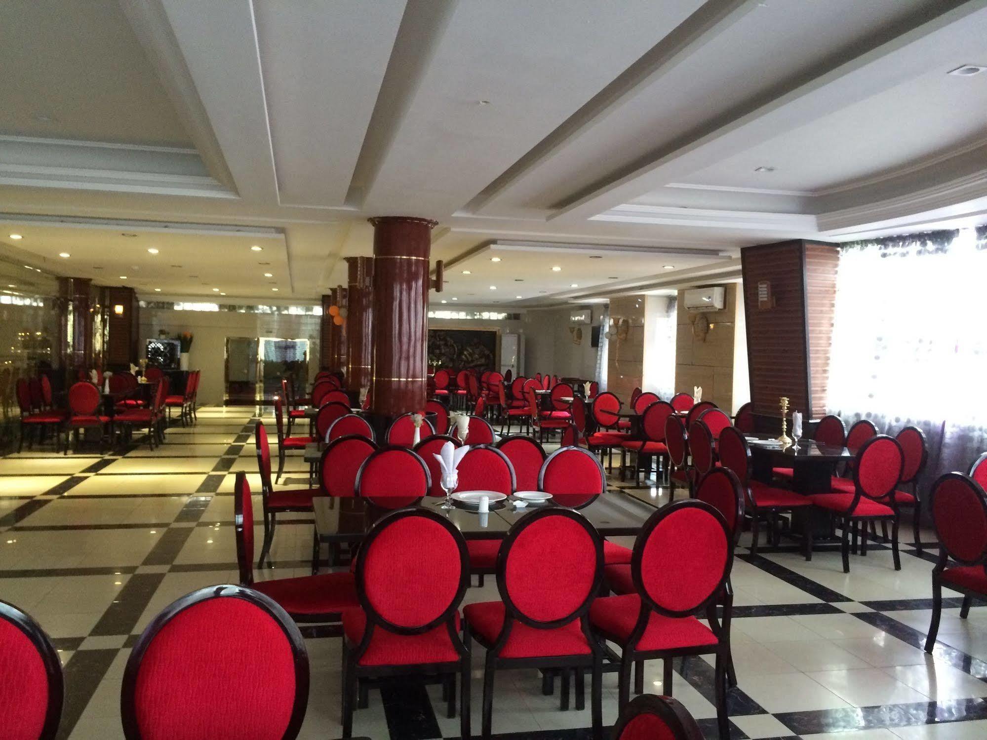 Sun Beach Hotel Cotonou Eksteriør billede