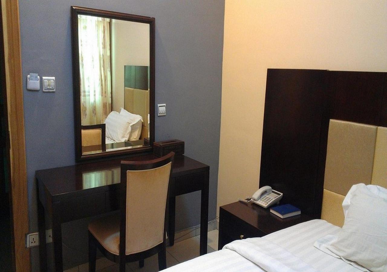 Sun Beach Hotel Cotonou Eksteriør billede